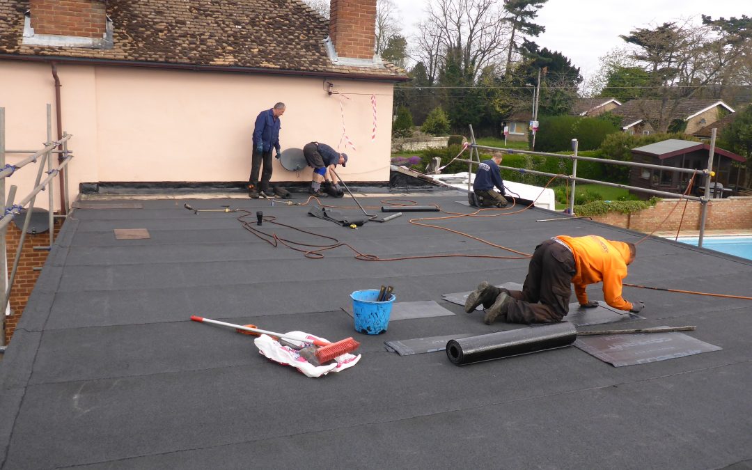 Hiring a Flat Roofer: What Factors Should You Focus On?